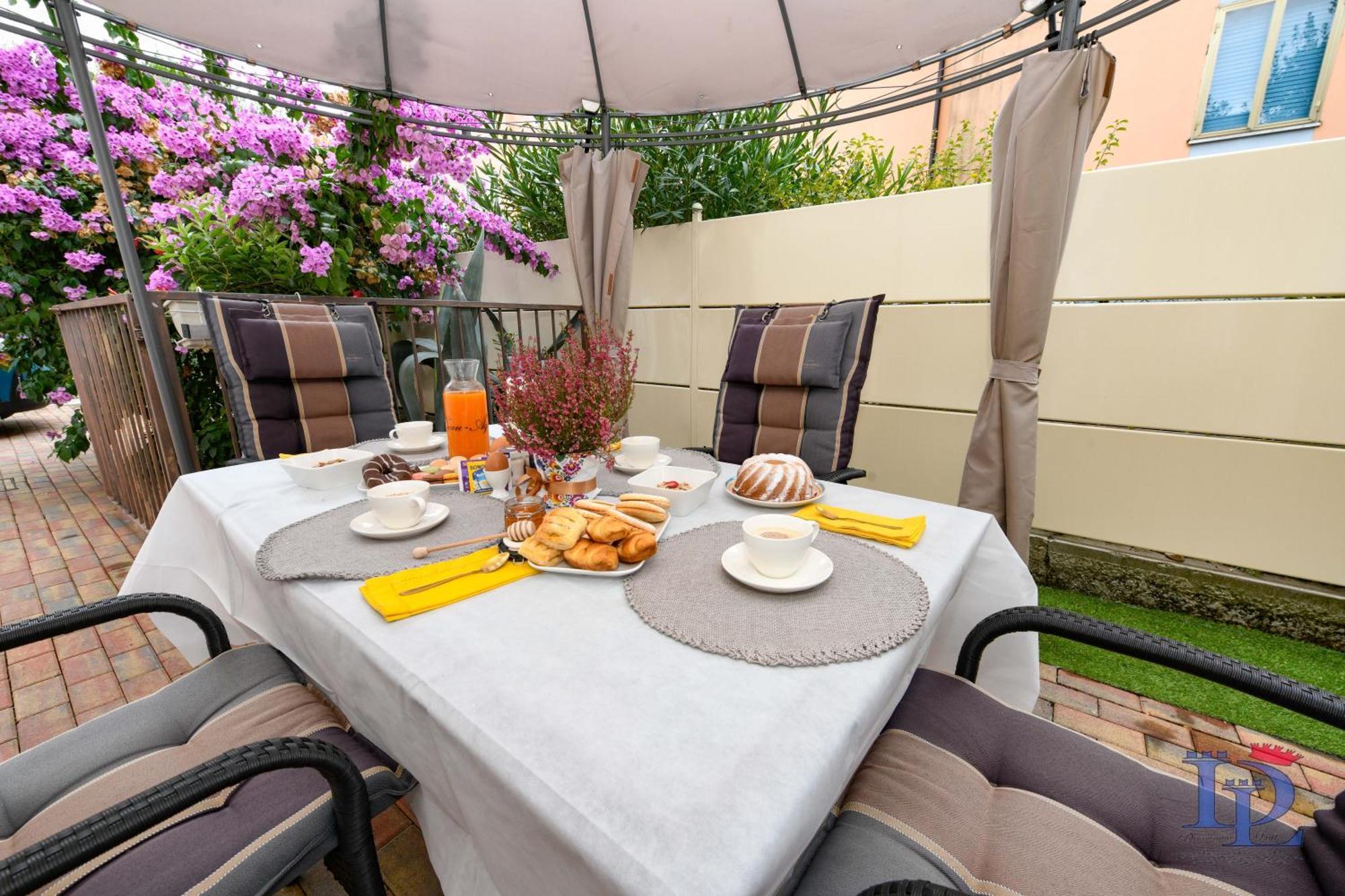 Desenzanoloft Official Partner Marriott Homes & Villas - Garden & Pool Desenzano del Garda Exterior foto